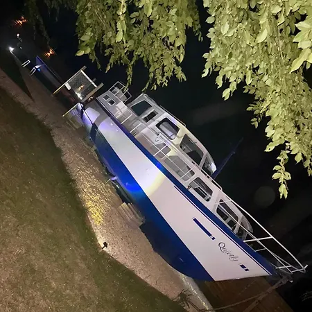 보트호텔 Nuit Insolite Bateau Sur Terre