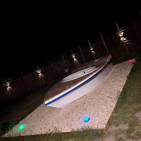 Nuit Insolite Bateau Sur Terre 보트호텔 *